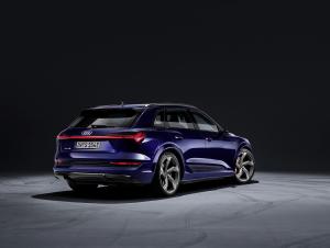 Audi e-tron S 2020 года  (WW)